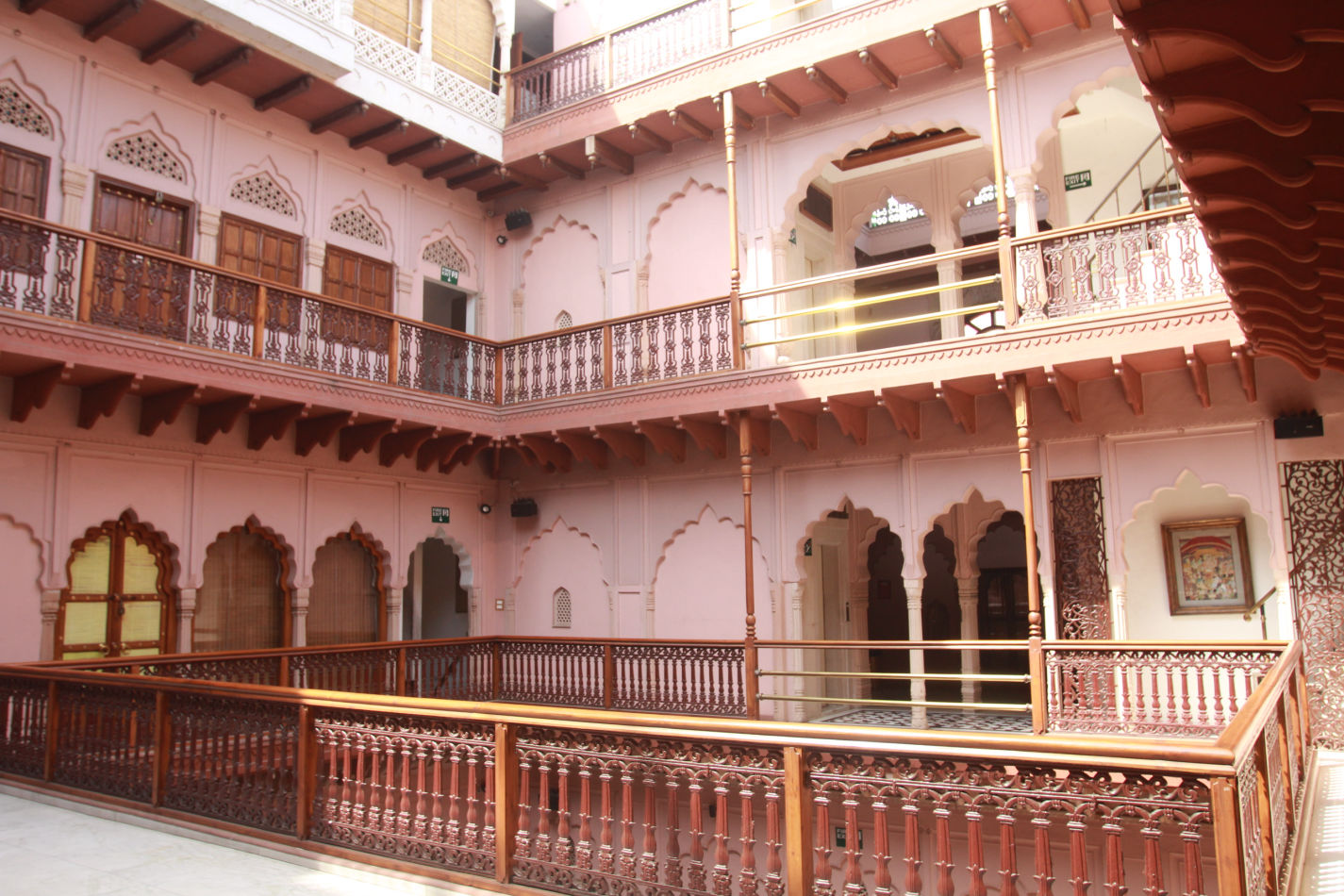 Sustainable stay at Haveli Dharampura